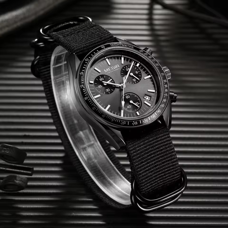 MEGIR 2247 Men's Luxury Quartz - Canvas Strap Watch incelemesi ve fiyatı