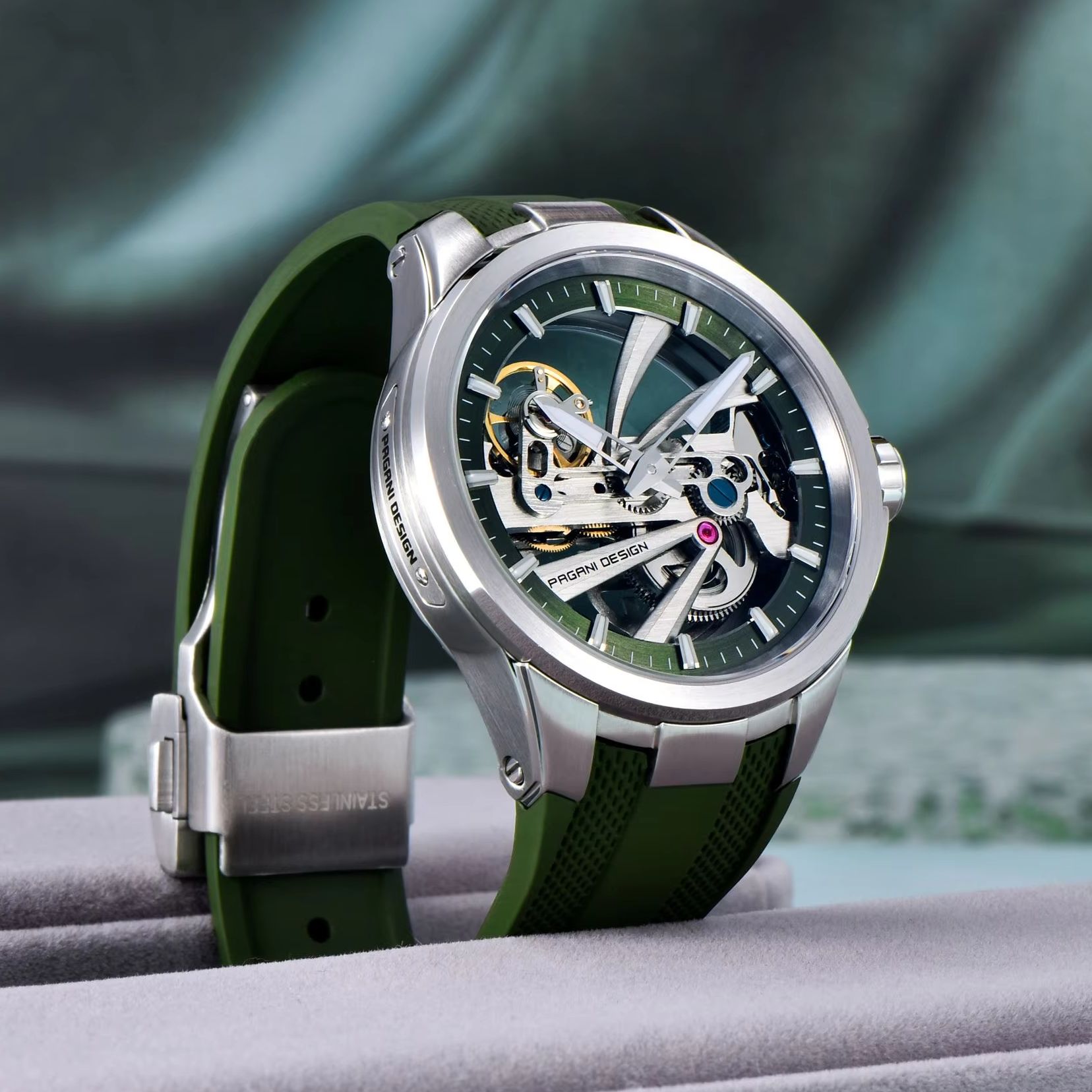 Green Skeleton PAGANI DESIGN P - Rubber Strap Diver incelemesi ve fiyatı