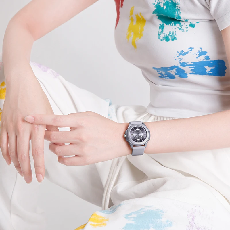 NAVIFORCE 7107 Watch for Women - Silicone Band Women incelemesi ve fiyatı