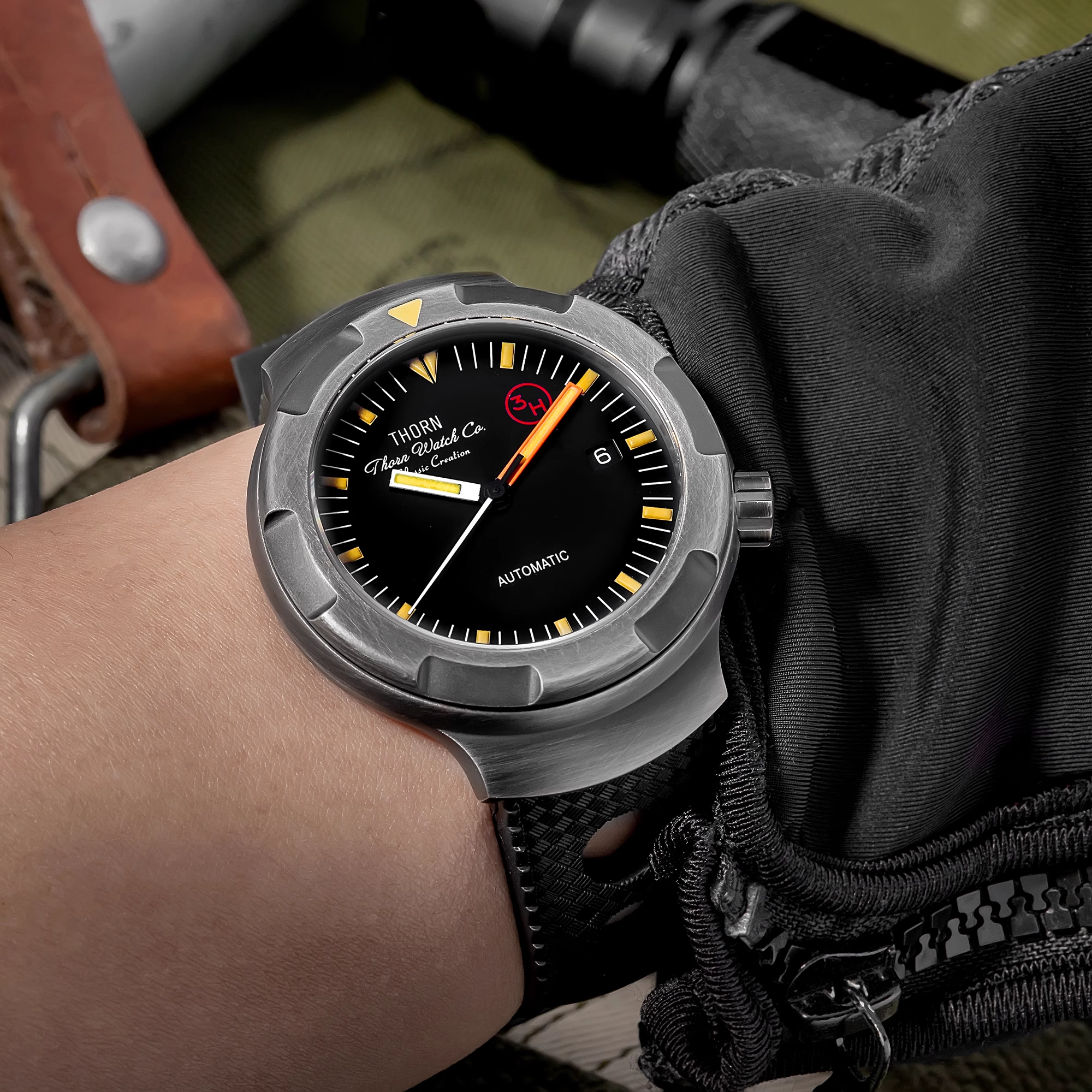 Thorn 42mm Men's Retro Titaniu - Rubber Strap Diver incelemesi ve fiyatı